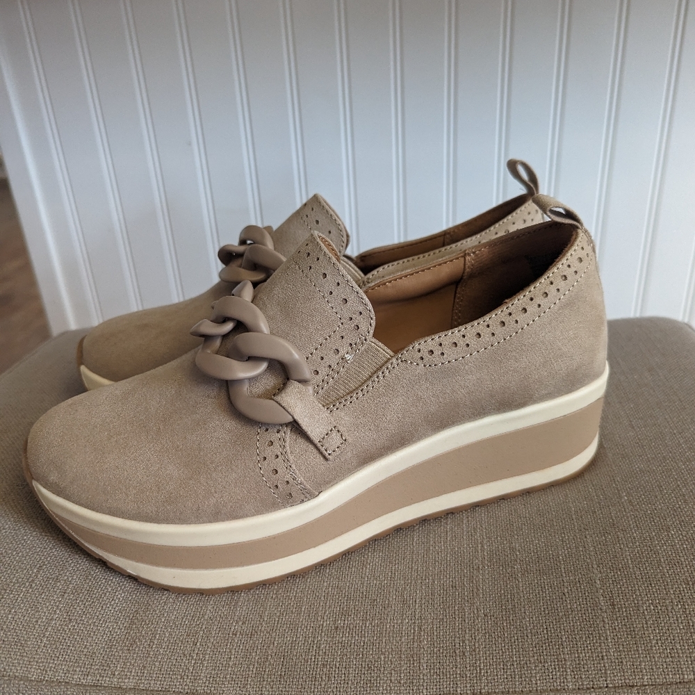 Trendy Mad Love platform sneakers.